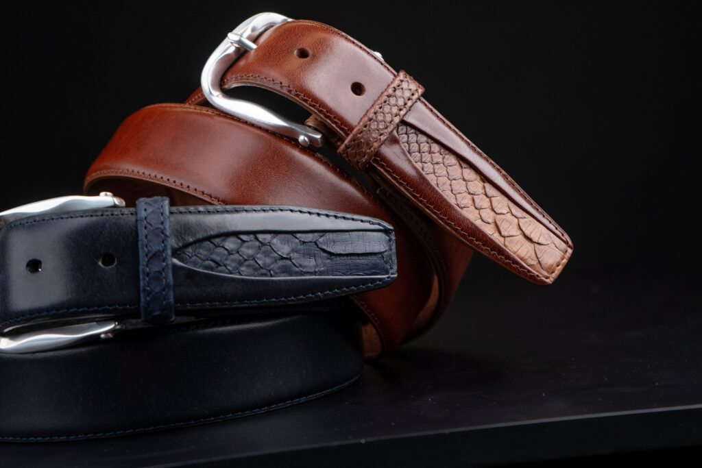 Calf leather belt with Snake print